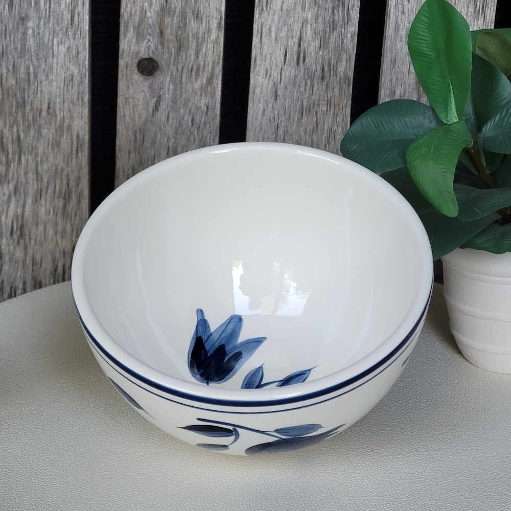 HOME Elegant Blue Floral Bowl Blue Pin Stripe Rim HMQ40 Collection